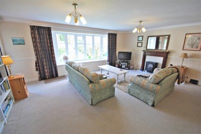 Images for Lawnfield Court, Warren Close, Bramhall EAID:mosleyjaapi BID:1