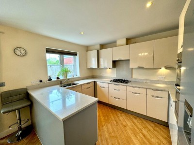 Images for Abbeydale Close, Cheadle Hulme EAID:mosleyjaapi BID:1