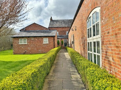 Images for Griffin Farm Drive, Heald Green EAID:mosleyjaapi BID:1