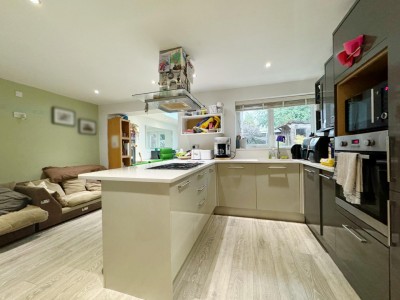 Images for Sunningdale Drive, Bramhall EAID:mosleyjaapi BID:1