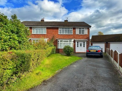 Images for Linden Grove, Bramhall EAID:mosleyjaapi BID:1