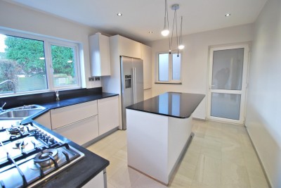 Images for Lyndhurst Close, Wilmslow EAID:mosleyjaapi BID:2